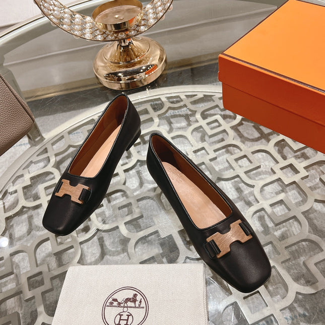H - BUCKLE BALLET BLACK CALFSKIN