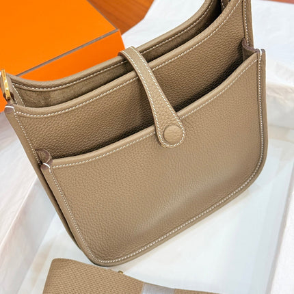 HM 26S EVELYNE BAG 23MM IN LIGHT BROWN GRAINED CALFSKIN