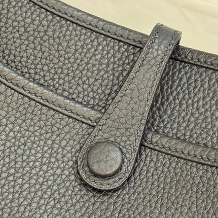 HM 26S EVELYNE BAG 23MM IN BLACK GRAINED CALFSKIN