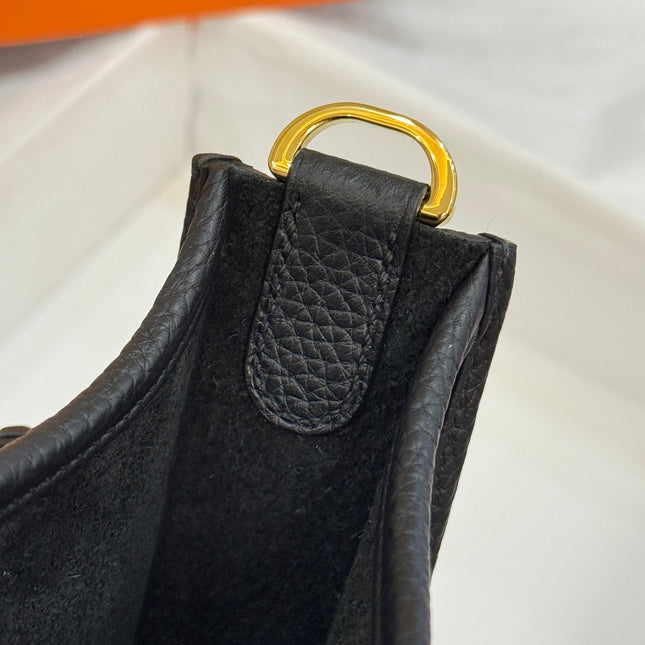 HM 26S EVELYNE BAG 23MM IN BLACK GRAINED CALFSKIN