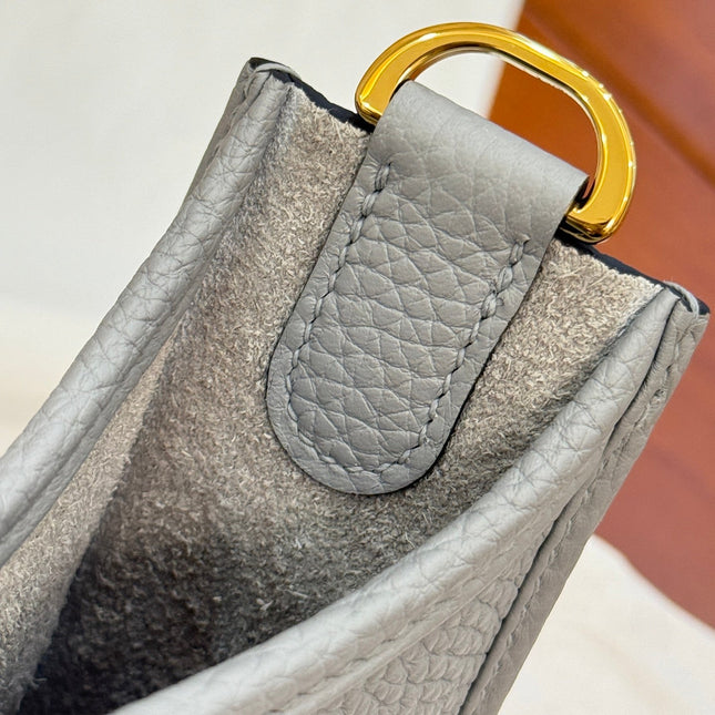 HM 26S EVELYNE BAG 23MM IN LIGHT GRAY GRAINED CALFSKIN