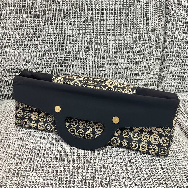 CHANEL 25S SHOPPING BAG 46 CM IN BLACK MIX BEIGE CANVAS PRINTED LOGO