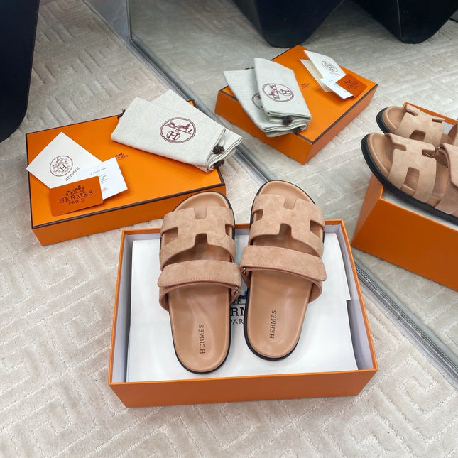 HM CHYPRE SANDALS IN DARK BEIGE SUEDE