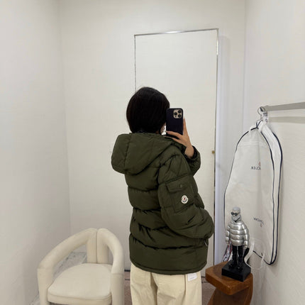 MONCLER 25S SHORT HOODED PUFFER JACKET 325