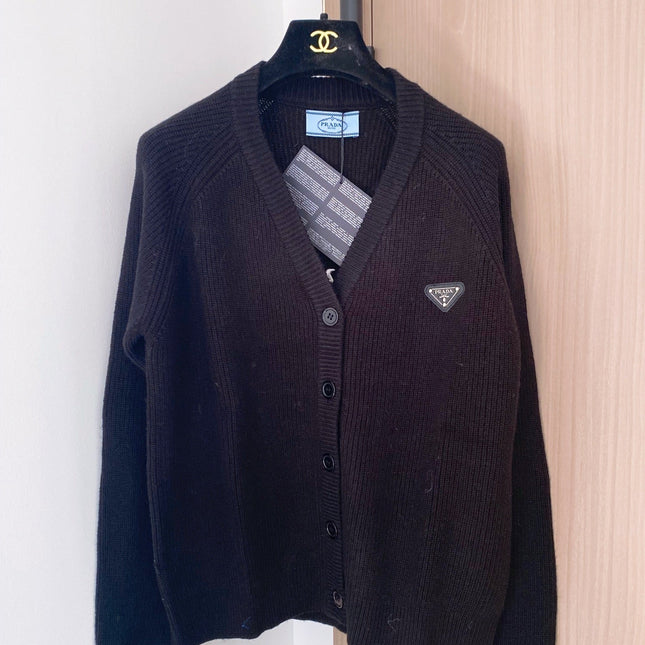 PRADA 25S CARDIGAN 397