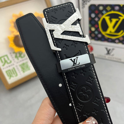 LV 25S BELT 38 MM IN BLACK CALFSKIN STAMP LOGO 593292