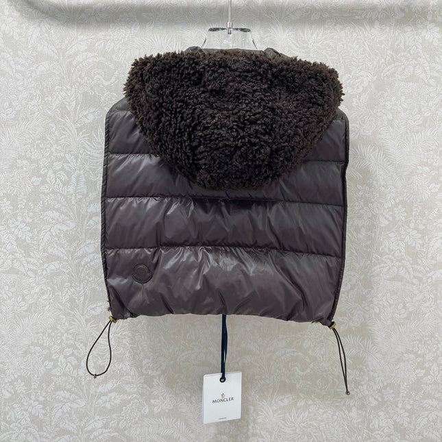 MONCLER 25S SHAGGY VEST IN BROWN 103