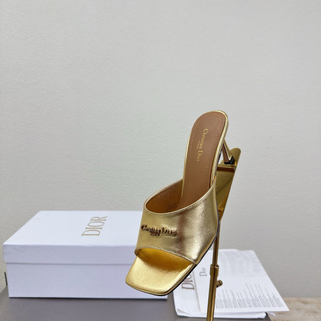 DIOR 26S KITTEN HEEL MULE SANDALS IN GOLD CALFSKIN WITH LOGO
