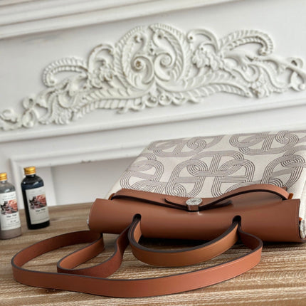 HERBAG ZIP 31 LAQUERED BAG IN OFF-WHITE MIX BROWN H PLUME CANVAS AND BROWN COWHIDE