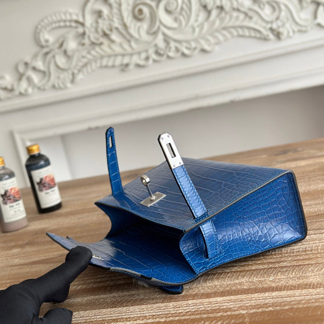 HM 26S KELLY MINI 22MM IN DARK BLUE CROC EMBOSSED CALFSKIN SILVER KELLY BUCKLE