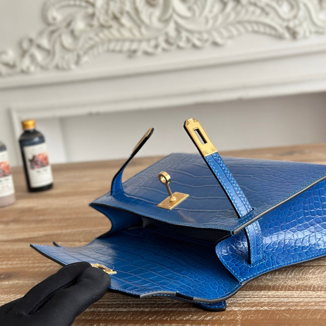 HM 26S KELLY MINI 22MM IN DARK BLUE CROC EMBOSSED CALFSKIN GOLD KELLY BUCKLE