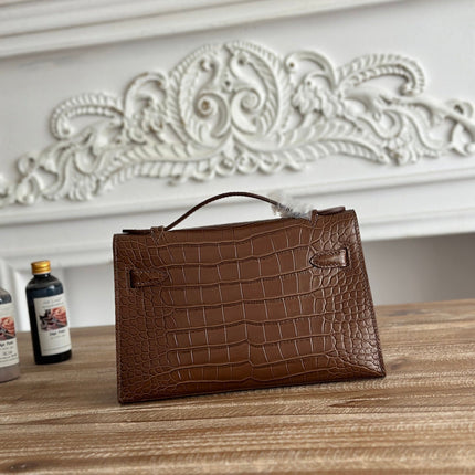 HM 26S KELLY MINI 22MM IN DARK BROWN CROC EMBOSSED CALFSKIN GOLD KELLY BUCKLE