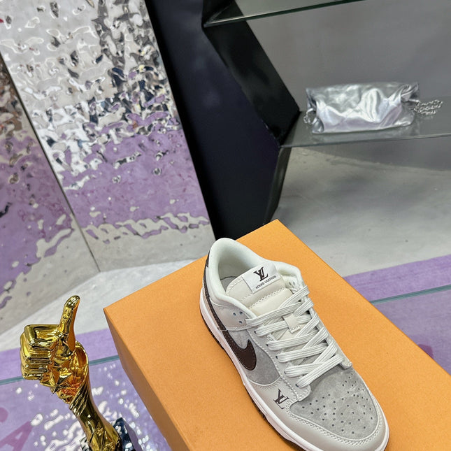 LV 26S DUNK LOW SNEAKERS IN LIGHT GREY BROWN CALFSKIN AND SUEDE