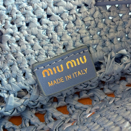 MIUMIU 26S WANDER BUCKET BAG 23 IN BLUE RAFFIA WITH LEATHER TRIM
