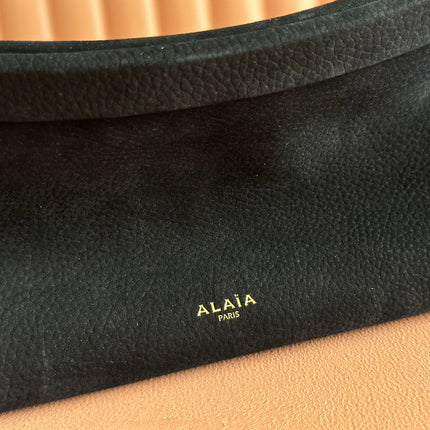 ALAIA 26S LE CLICK BAG 30 IN BLACK GRAINED CALFSKIN