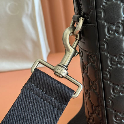 GUCCI 26S EMBLEM DUFFLE BAG 38 IN BLACK EMBOSSED CALFSKIN
