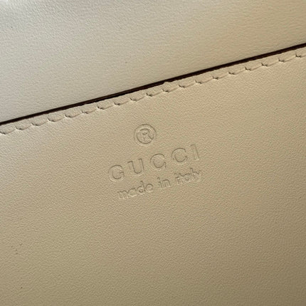GUCCI 26S SIENA TOP HANDLE BAG 19 IN WHITE CALFSKIN