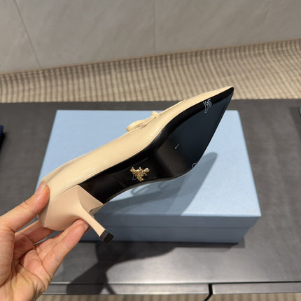 PRADA 26S POINTED TOE HEELS 75MM IN BEIGE CALFSKIN WITH BOW
