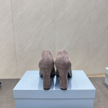 PRADA 26S SQUARE TOE HIGH HEELS 85MM IN TAUPE BROWN SUEDE WITH LOGO