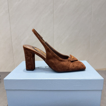 PRADA 26S LOW HEEL SQUARE TOE SLINGBACK SHOES 85MM IN CARAMEL BROWN SUEDE WITH LOGO