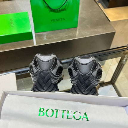 BOTTEGA VENETA 26S ORBIT SNEAKERS IN BLACK TECHNICAL MESH