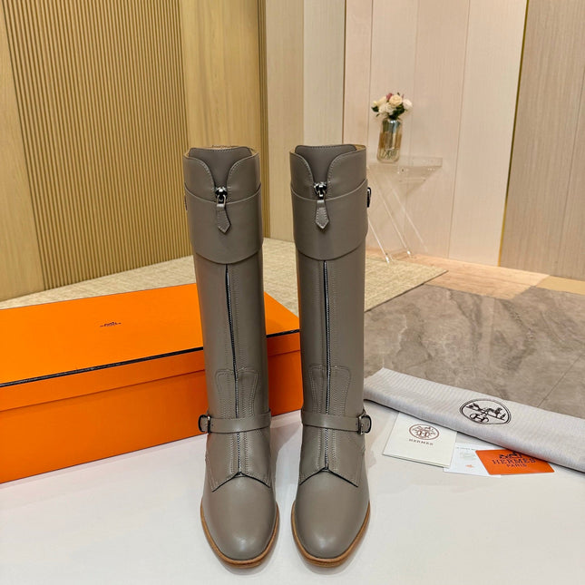 HM 25S RIDING BOOTS IN GREY LAMBSKIN WITH SILVER HARDWARE