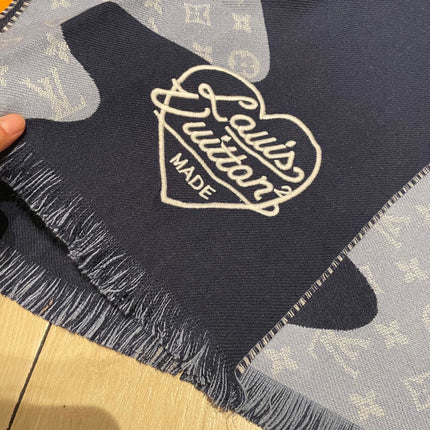 MONOGRAM DRIP 200 CM IN NAVY BLUE WOOL 391068