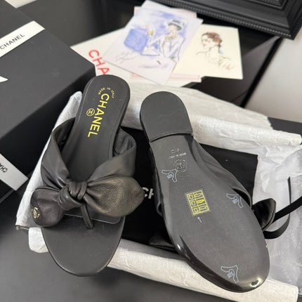 CC 25C Thong Sandal Bow Black Lambskin 233562