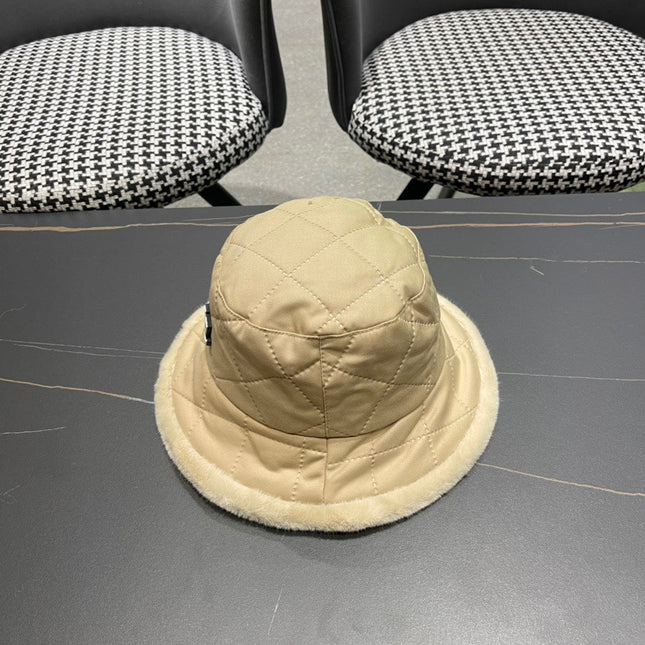 KNITTED BUCKET HAT IN BEIGE COTTON AND LAMB FUR 420922