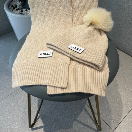 SET SCARF AND HAT IN TUSCAN BEIGE WOOL AND FOX FUR 420834