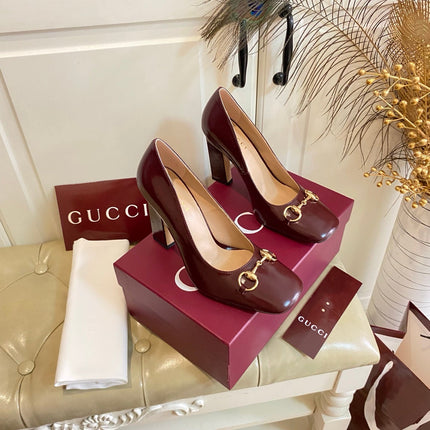 GUCCI 26S HORSEBIT MID-HEEL PUMPS 100 MM IN DARK RED CALFSKIN