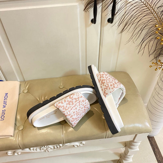LV 26S PILLOW COMFORT MULES IN WHITE AND DUSTY ROSE CANVAS