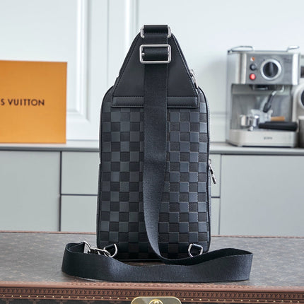 AVENUE SLINGBAG 31 IN BLACK DAMIER INFINI CALFSKIN