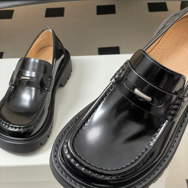 LOEWE 26S LOAFER IN BLACK PATENT CALFSKIN