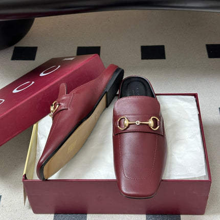 GUCCI 26S HORSEBIT LOAFER MULES IN RED CALFSKIN