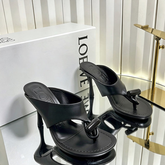 LOEWE 26S HEELED THONG SANDALS 90 MM IN BLACK CALFSKIN