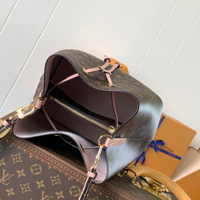 LV 26S GASTON BAG 26 IN BROWN MONOGRAM CANVAS STYLE 4
