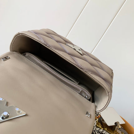 LV 25S GO-14 MM 23 IN BROWN QUILTED LAMBSKIN SILVER HARDWARE