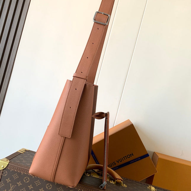 LV 26S VERSO HOBO BAG 33 IN BURNT ORANGE CALFSKIN