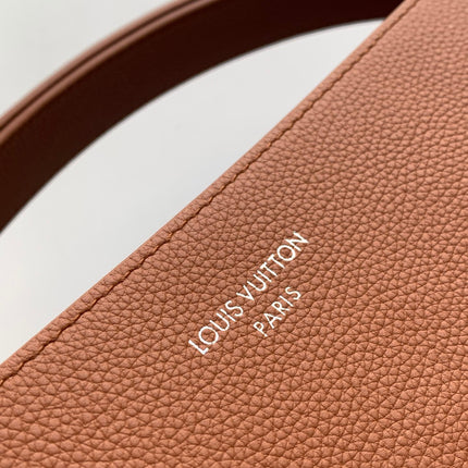 LV 26S VERSO HOBO BAG 33 IN BURNT ORANGE CALFSKIN
