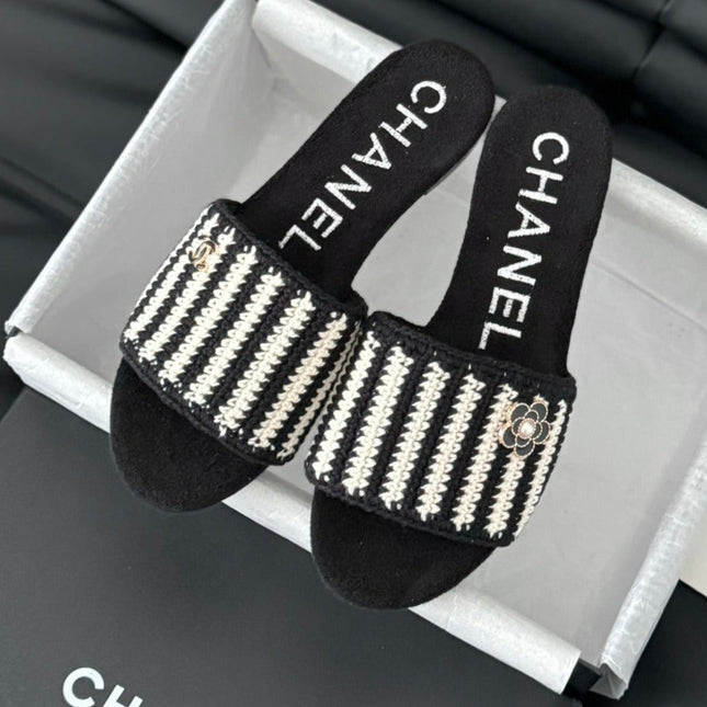 Sheepskins Knit Slippers Black White