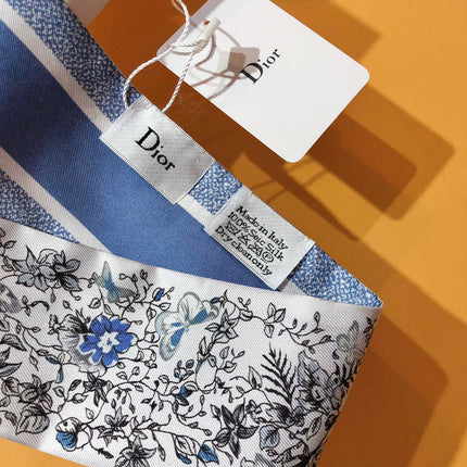DIOR 26S SCARF 105CM IN SILK 311652