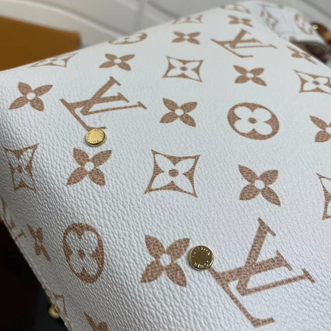 LV ATLANTIS BB 17 IN WHITE MONOGRAM COATED CANVAS
