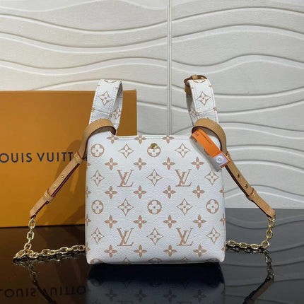 LV ATLANTIS BB 17 IN WHITE MONOGRAM COATED CANVAS