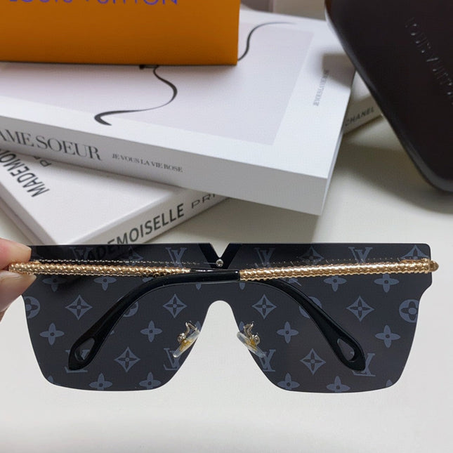 SQUARE SUNGLASS 581371 IN GOLD METAL MONOGRAM ON LENS