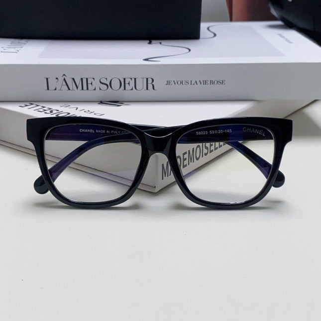 SQUARE SUNGLASSES 632890 IN BLACK ACETATE