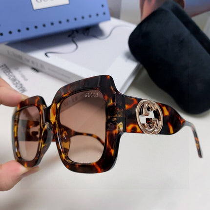 SQUARE FRAME SUNGLASSES GG0178S IN ACETATE EMBOSSED LOGO