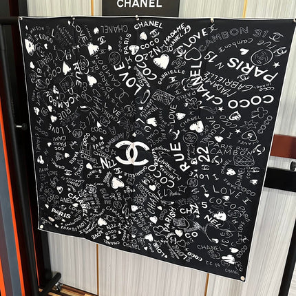 CHANEL 26S SCARF 90 IN SILK 311894