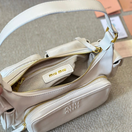 PUCKET BAG 27 IN WHITE CALFSKIN