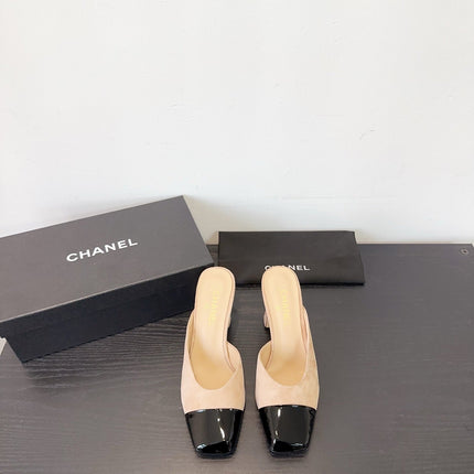 CHANEL MULES IN BLACK AND BEIGE SUEDE